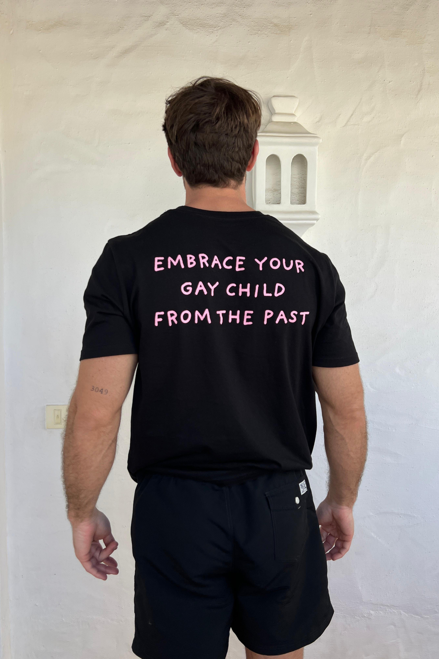 CAMISETA EMBRACE BLACK