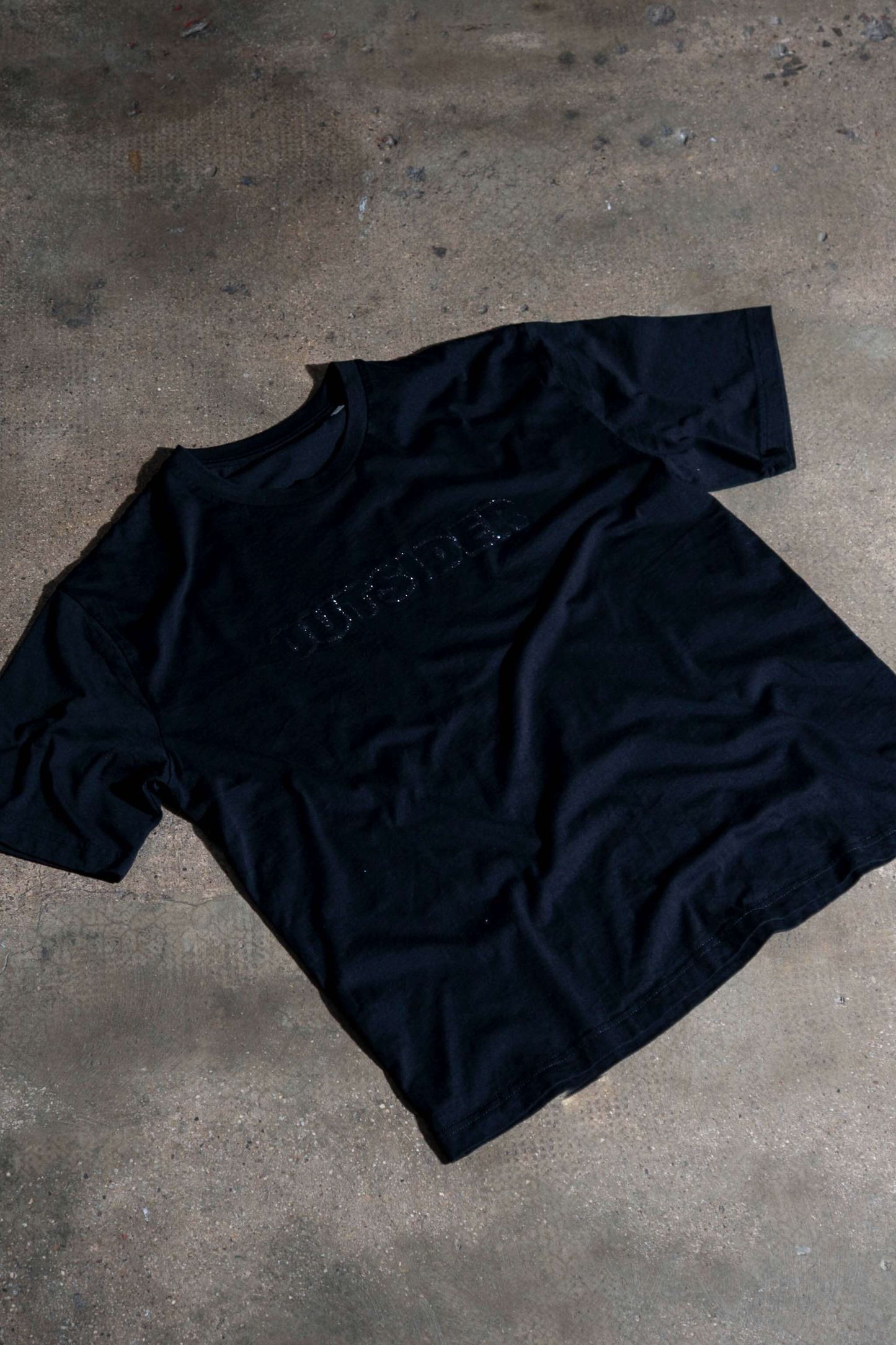 CAMISETA GLITTER OUTSIDER