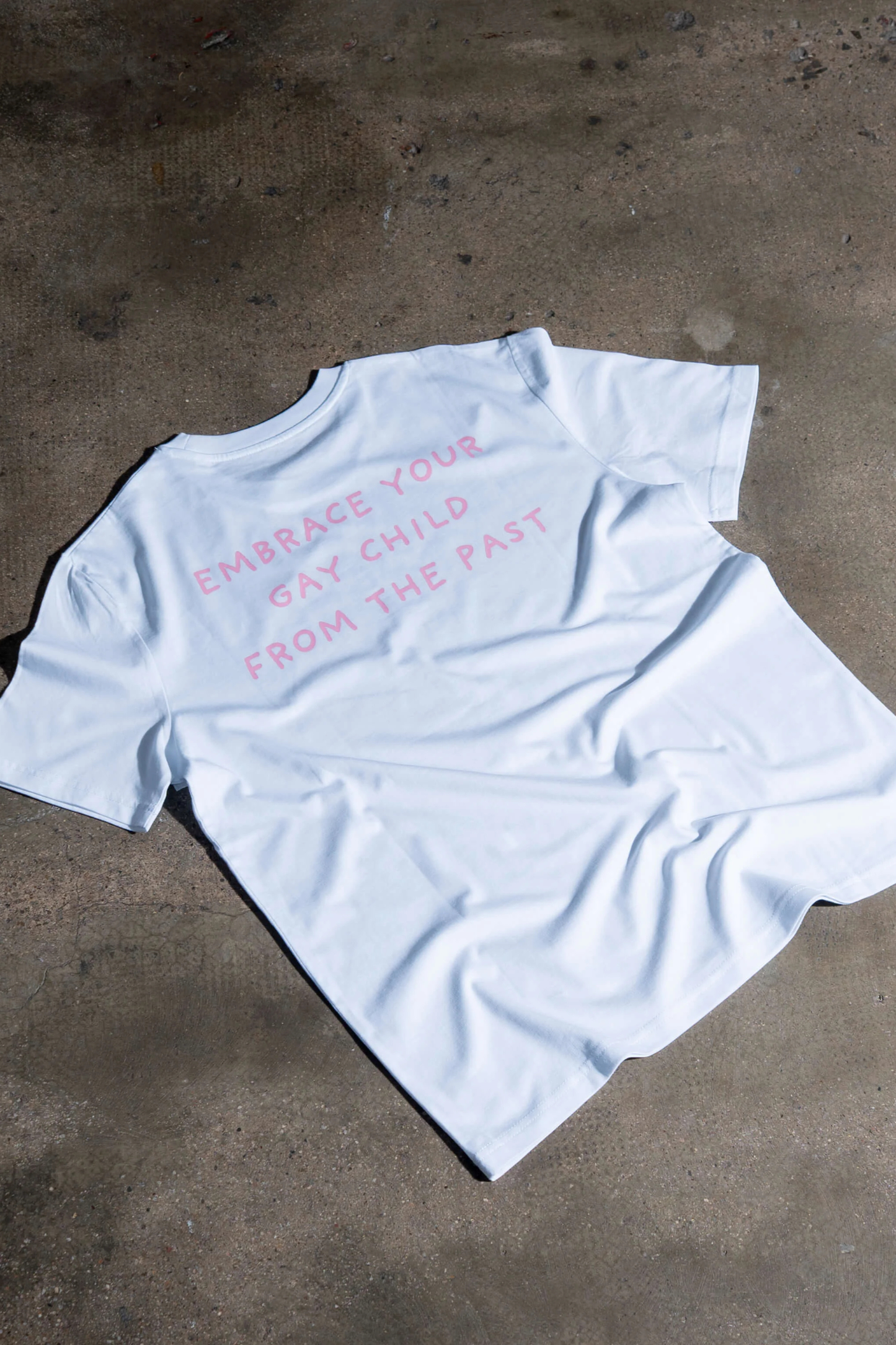 CAMISETA EMBRACE WHITE