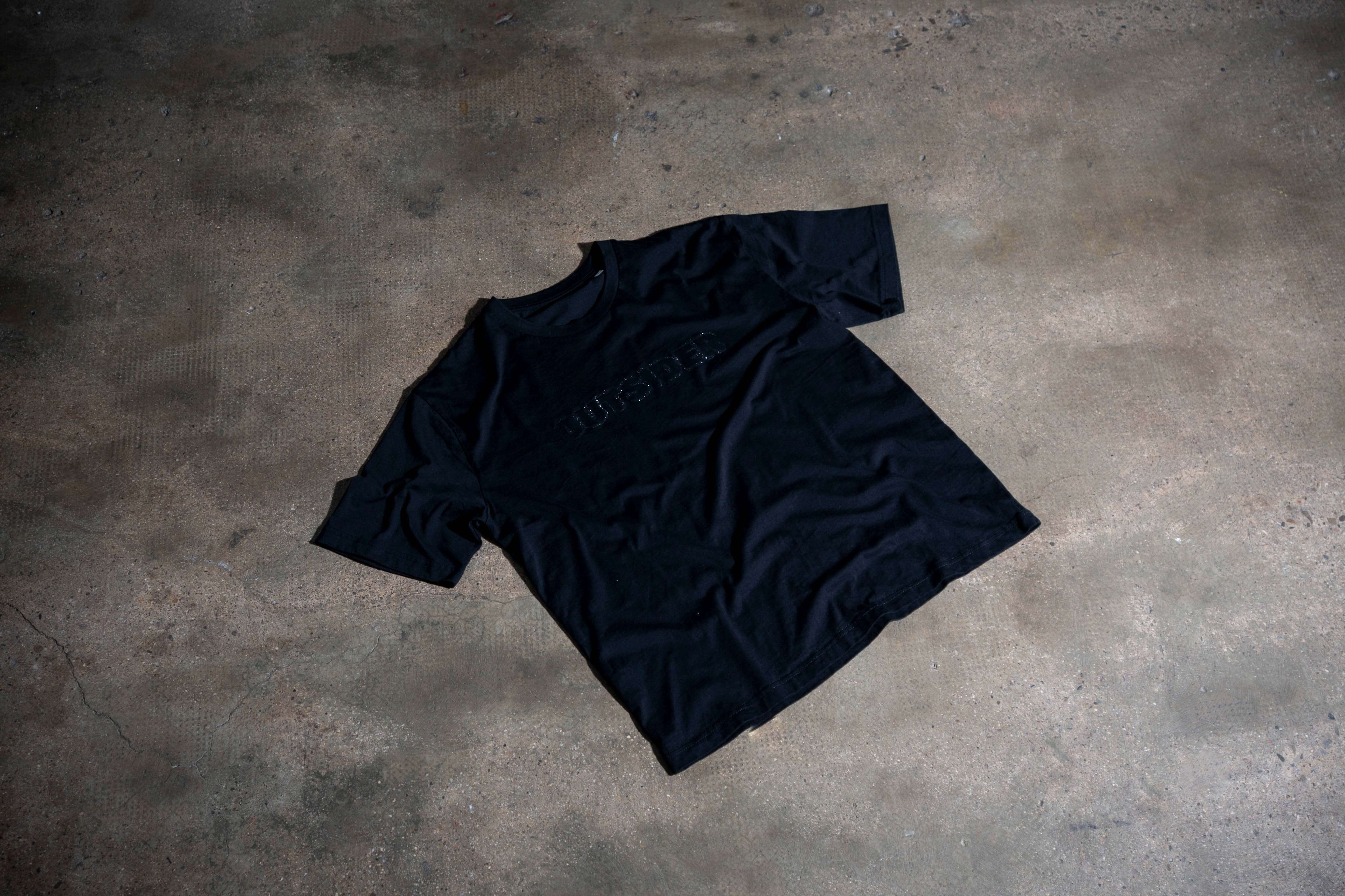 CAMISETA GLITTER OUTSIDER