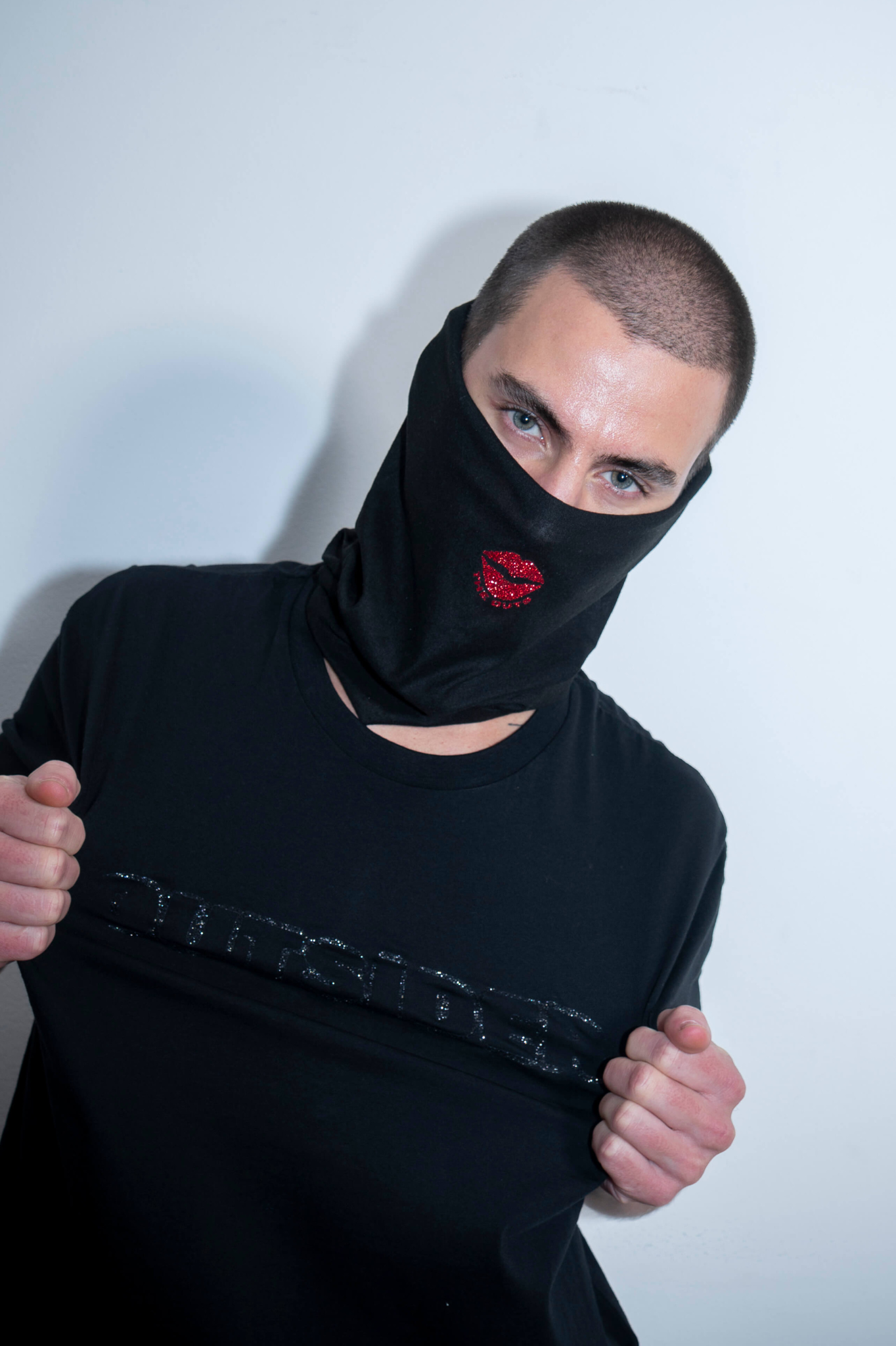 CAMISETA GLITTER OUTSIDER